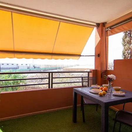 - Bonito Y Luminoso Apartamento Junto Al Mar Apartman
